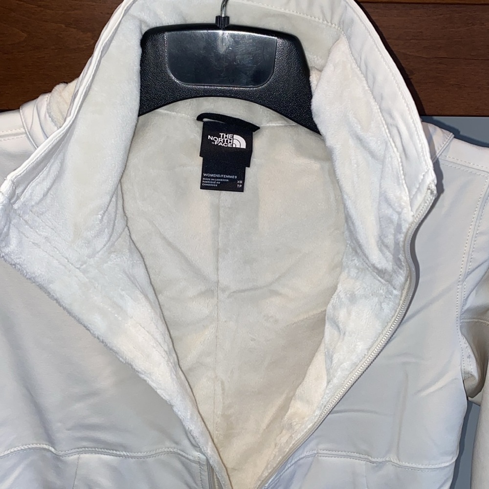 The North Face Cream Trench Coat - Picture 11 of 15